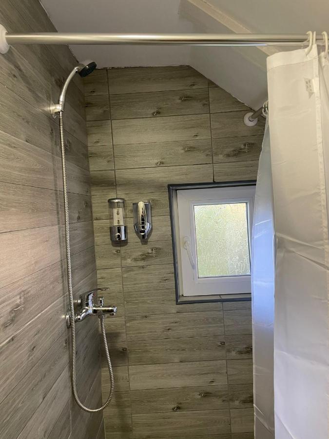 Apartmani Marija Zemun Zemun Polje Kültér fotó